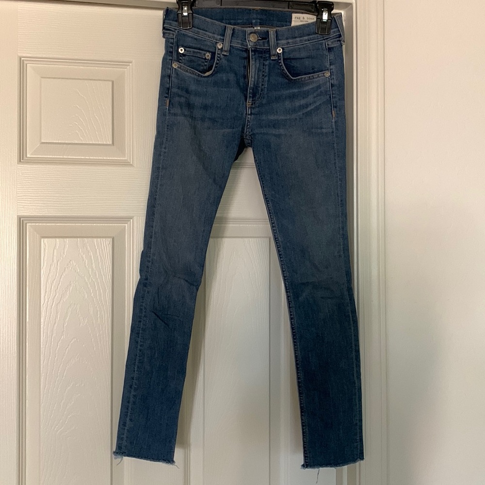 Rag & Bone raw hem ankle skinny size 24